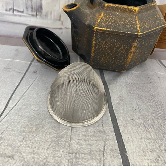 NWT Cast Iron Pagoda Tea Pot Loose Leaf Tea Old Dutch Black Gold - Picture 6 of 12